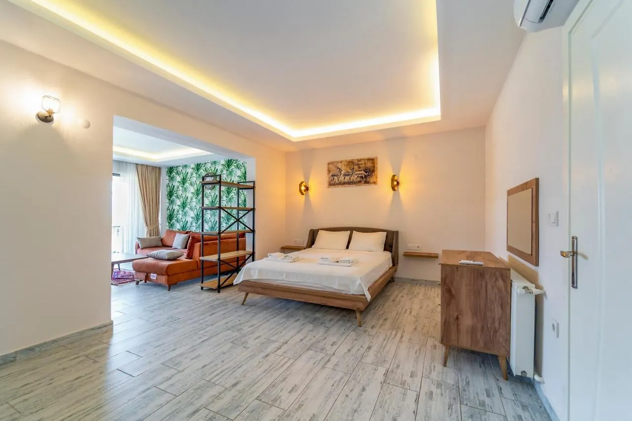 Nakas Suites Фетхие